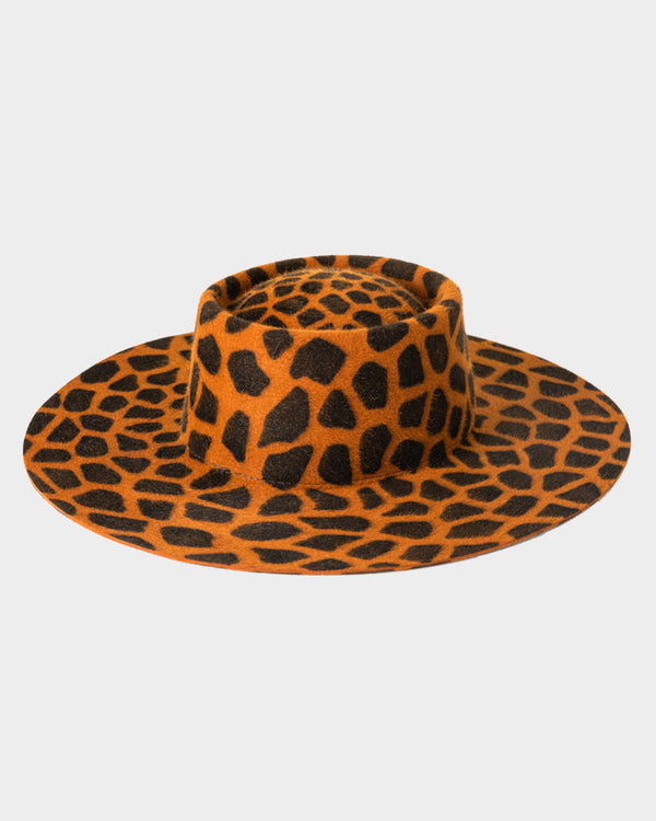The Laura Giraffe - Portuguese Hat - Hurricane