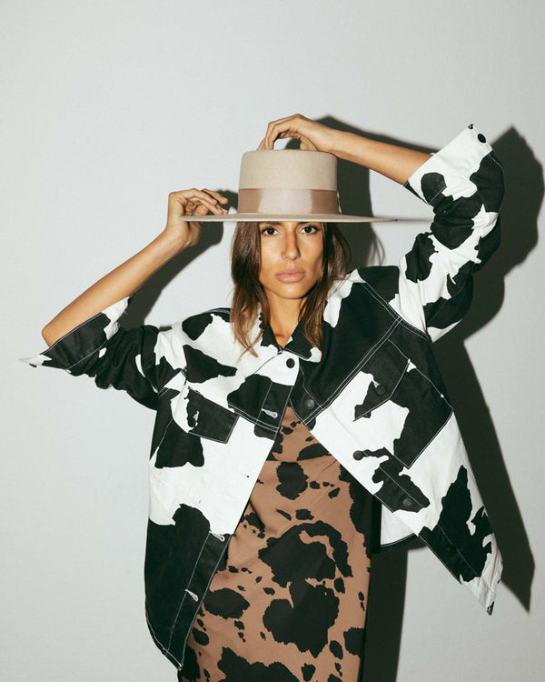 The Laura Sand - Portuguese Hat - Hurricane