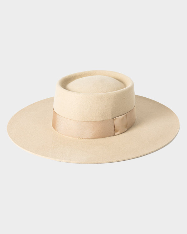 The Laura Sand - Portuguese Hat - Hurricane