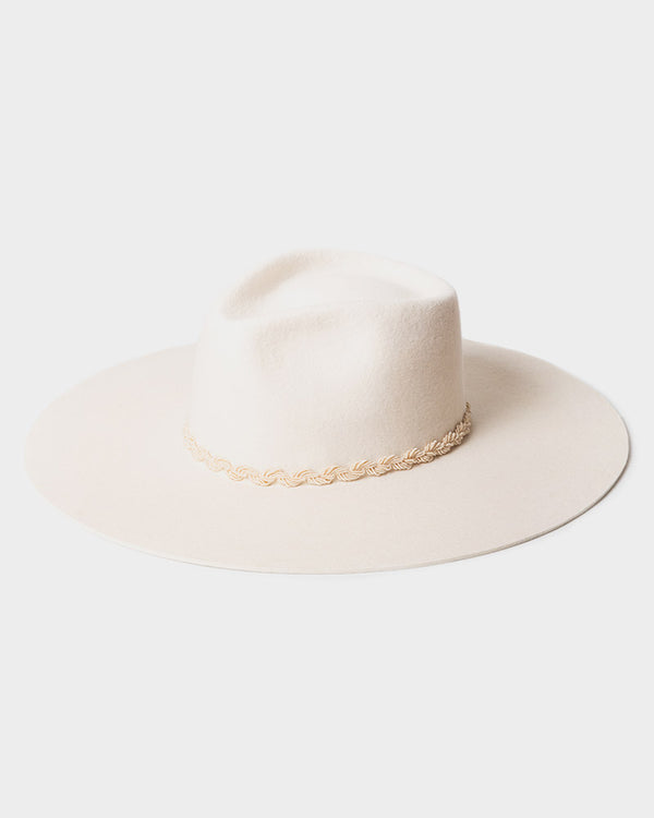 The Royal Sally - Pearl Ribbon